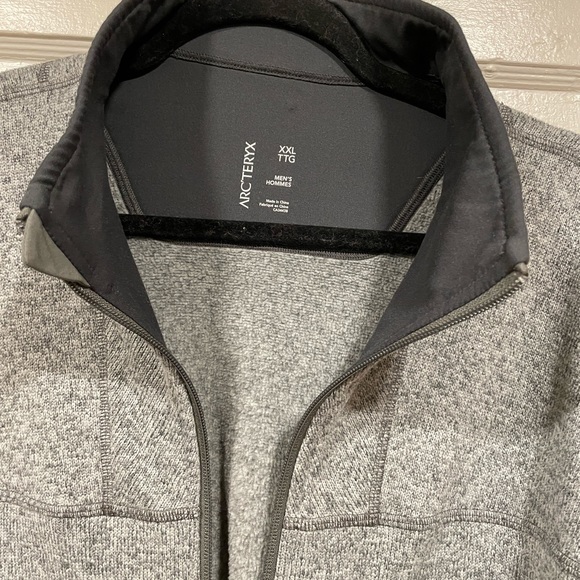 Arc’teryx XL LIKE NEW! - Picture 5 of 9